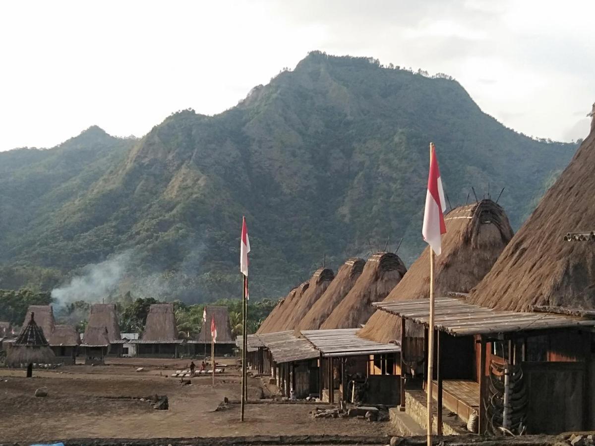 Arnolds Familly Homestay Bajawa 외부 사진