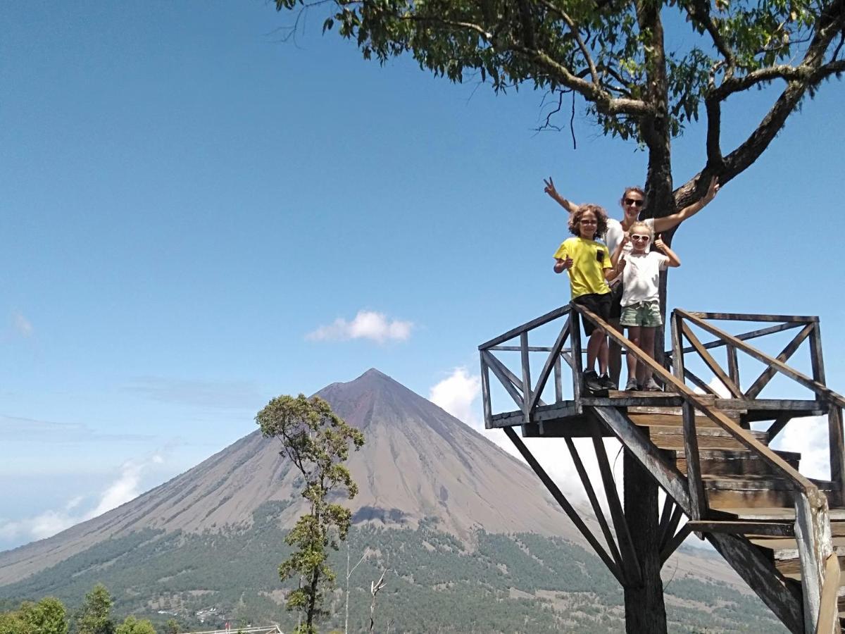 Arnolds Familly Homestay Bajawa 외부 사진