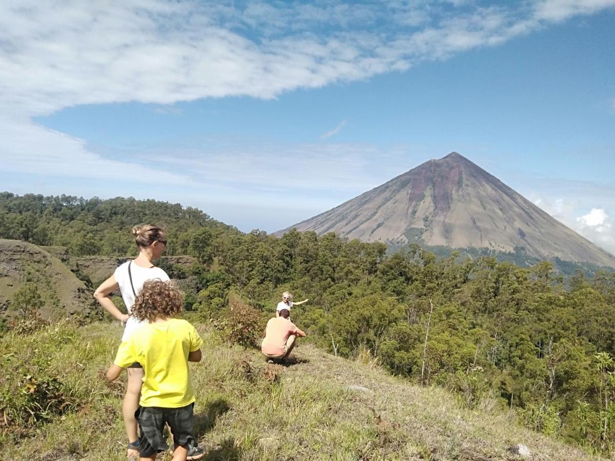 Arnolds Familly Homestay Bajawa 외부 사진