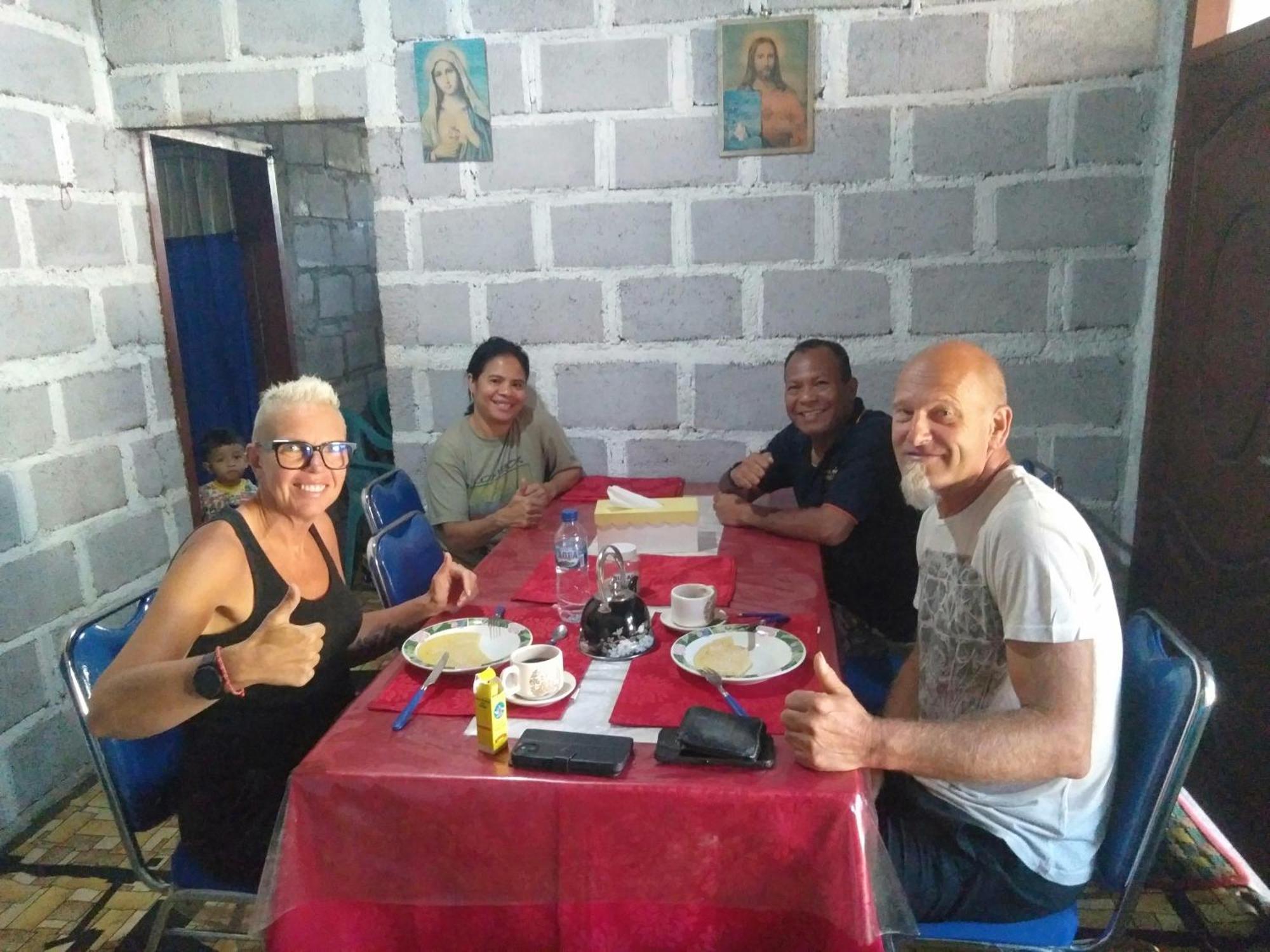 Arnolds Familly Homestay Bajawa 외부 사진
