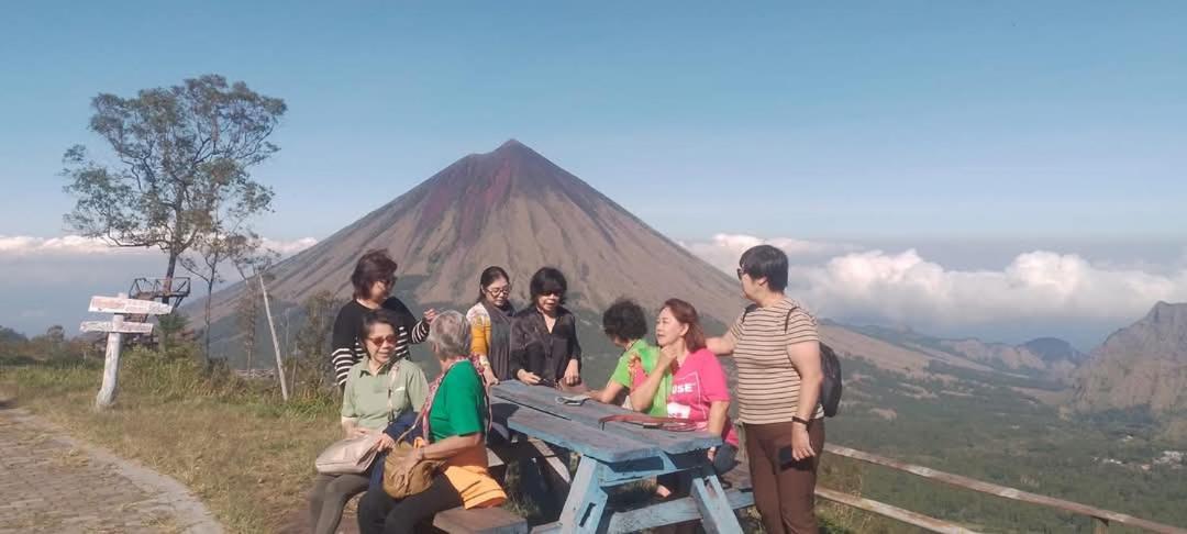 Arnolds Familly Homestay Bajawa 외부 사진
